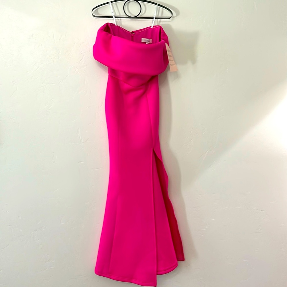 Jarlo Bardot Paula w Fishtail Skirt Magenta size 4 Scuba off the shoulder maxi
